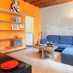 Guesthost - Casa Dell'archivolto Con Garage * Ferrara