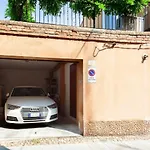 Lejlighed Guesthost - Casa Dell'archivolto Con Garage Ferrara