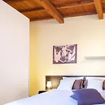 Guesthost - Casa Dell'archivolto Con Garage *