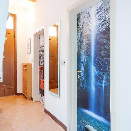 Casa Dell'archivolto Con Garage *