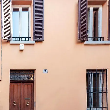 Apartament Guesthost - Casa Dell'archivolto Con Garage Ferrara