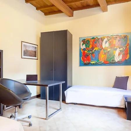 Guesthost - Casa Dell'archivolto Con Garage פררה