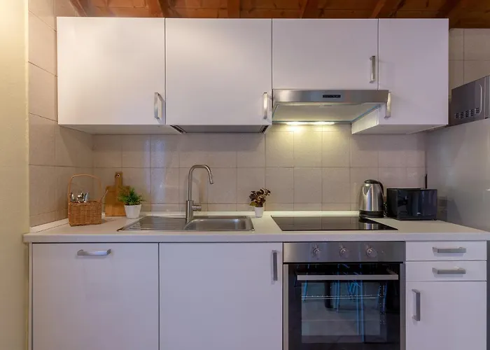 Guesthost - Casa Dell'archivolto Con Garage Appartement *