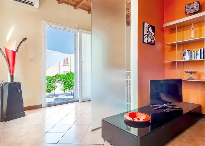 Guesthost - Casa Dell'archivolto Con Garage Appartement *